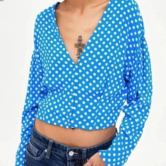 🌟✨2 for $30✨🌟 ZARA  | POLKA DOT BLUE CROP TOP - Picture 1 of 16